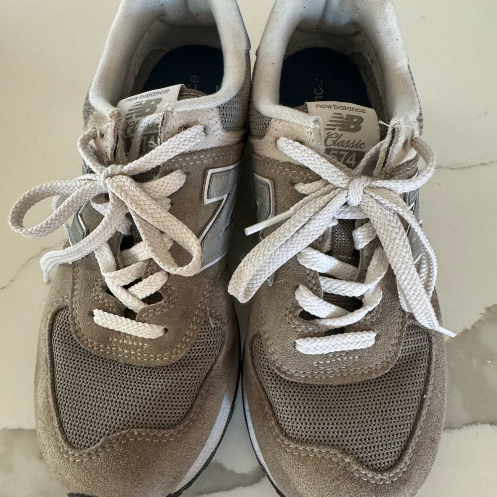 New Balance Women's Sneakers in Beige and White